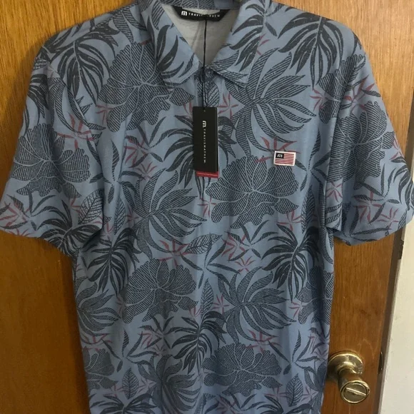 travis mathew Hawaiian Golf Shirt Polo Red Letter Day Peru USA Flag Performance